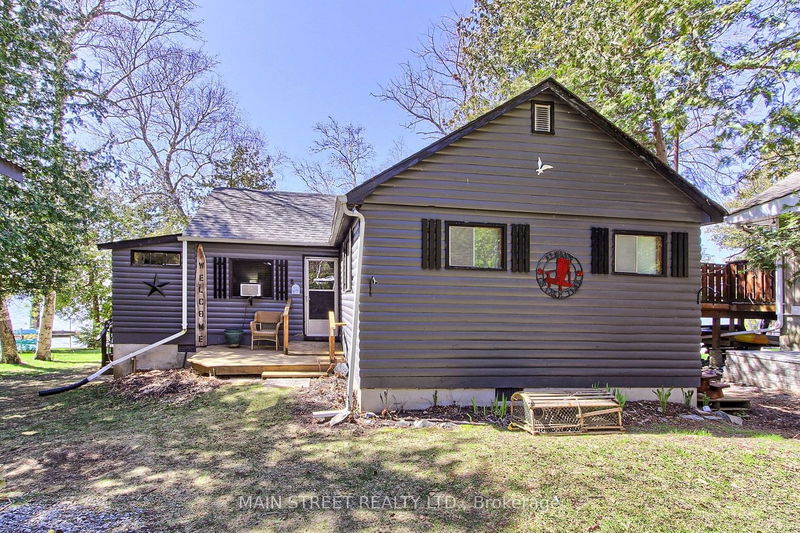 home for sale on 112 Washago Bay Lane