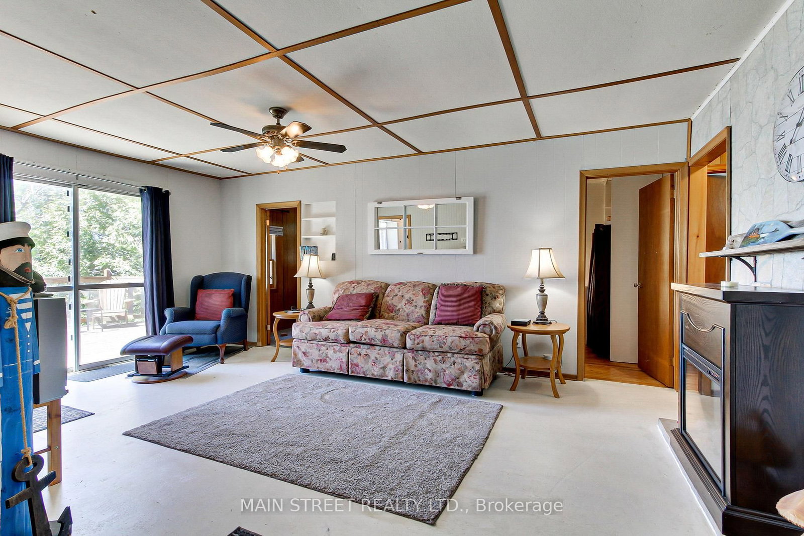 Listing Image 10