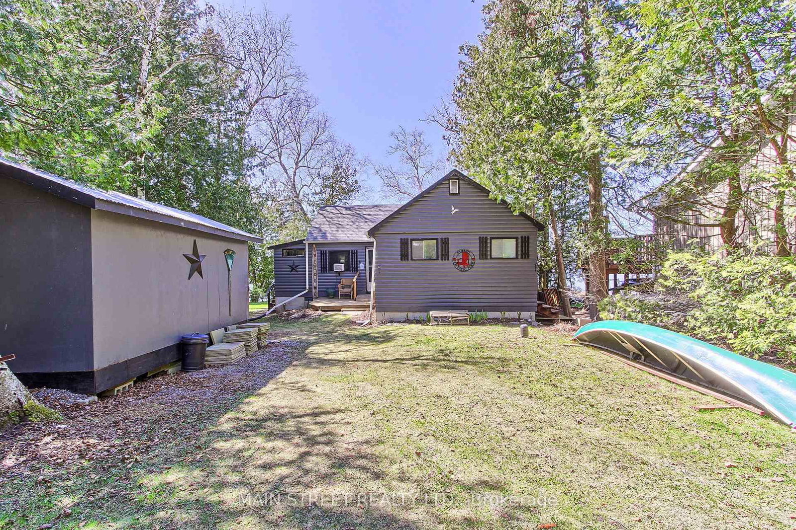 Listing Image 4
