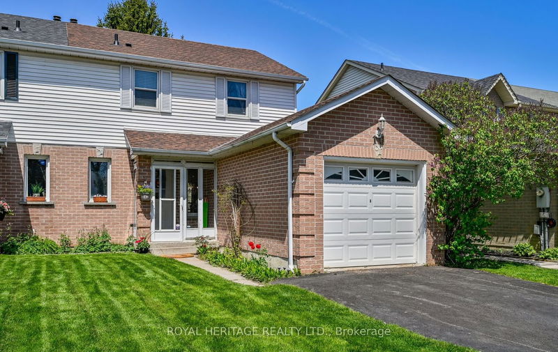 home for sale on 10 Kipling Crescent