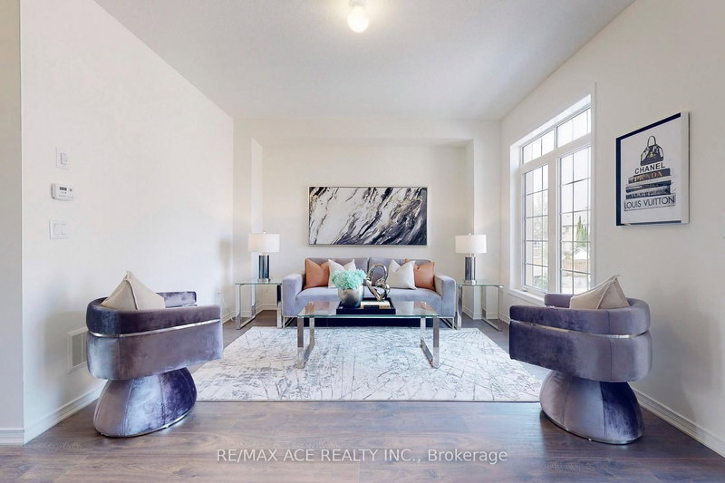 31 Healthcote Lane, Ajax, L1Z 1E4 | Image 2