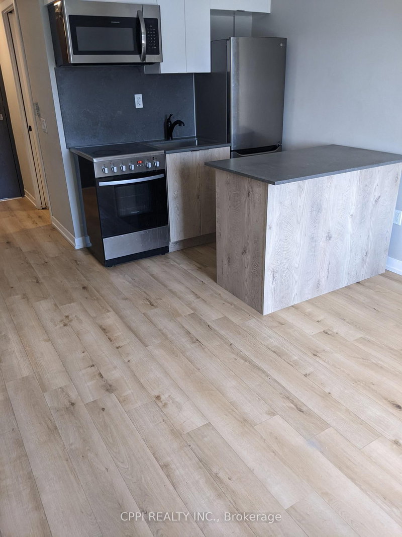 415 - 70 King St E, Oshawa, L1H 0A2 | Image 2