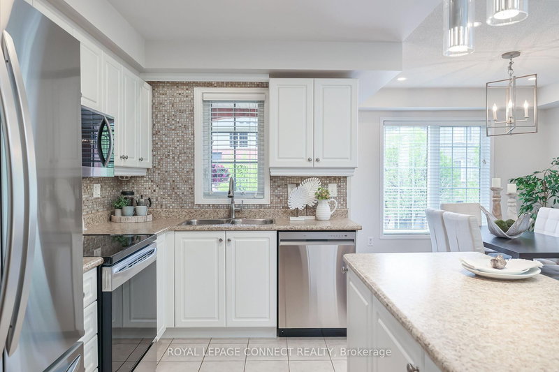 16 Clowes St, Ajax, L1Z 0K9 | Image 3