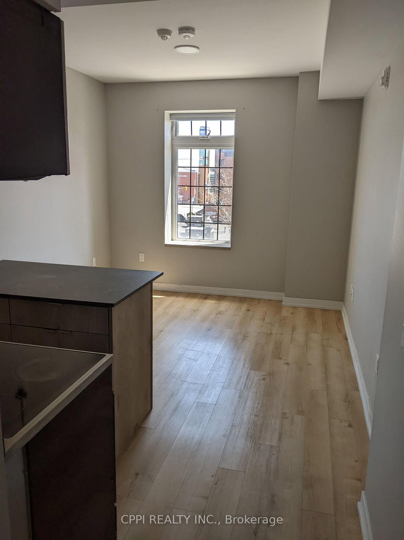 311 - 70 King St E, Oshawa, L1H 0A2 | Image 3
