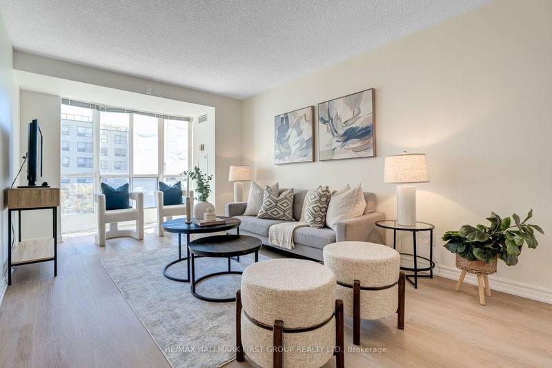 home for sale on 504-2550 Lawrence Avenue E