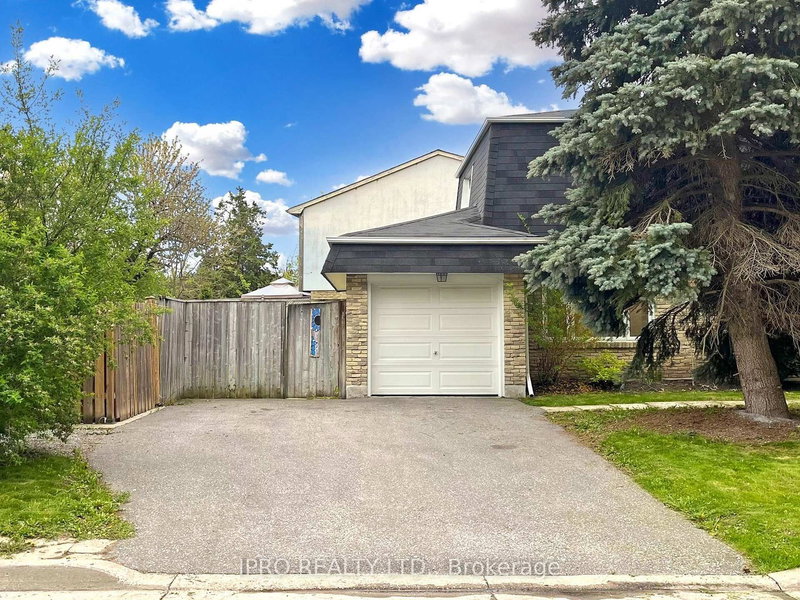 25 Ivanic Crt, Whitby, L1N 6E3 | Image 2