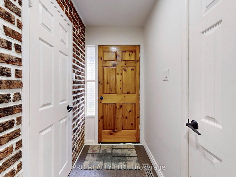 25 Ivanic Crt, Whitby, L1N 6E3 | Image 3