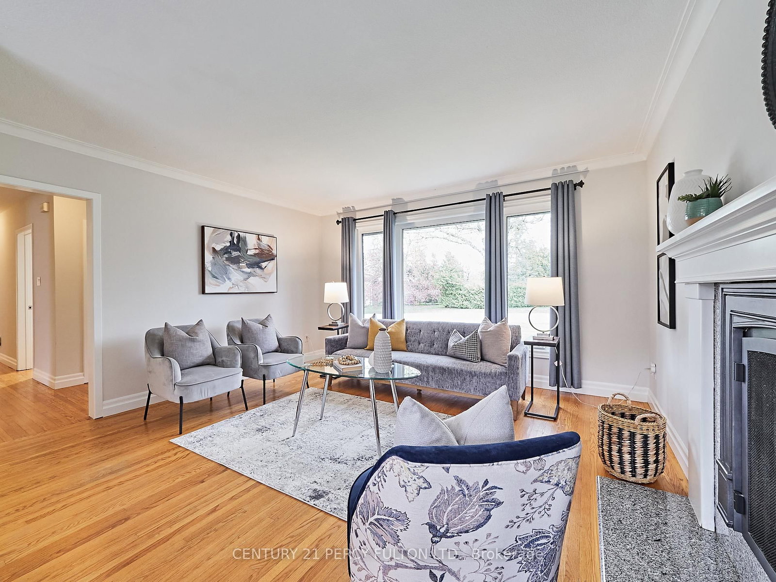 Listing Image 7