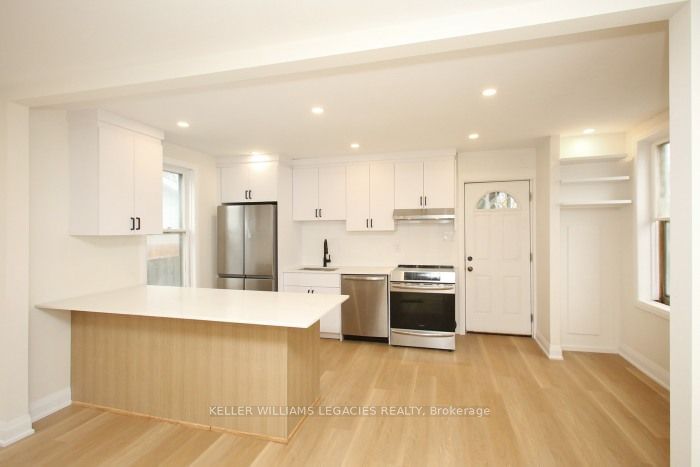home for lease on 520 Front Street