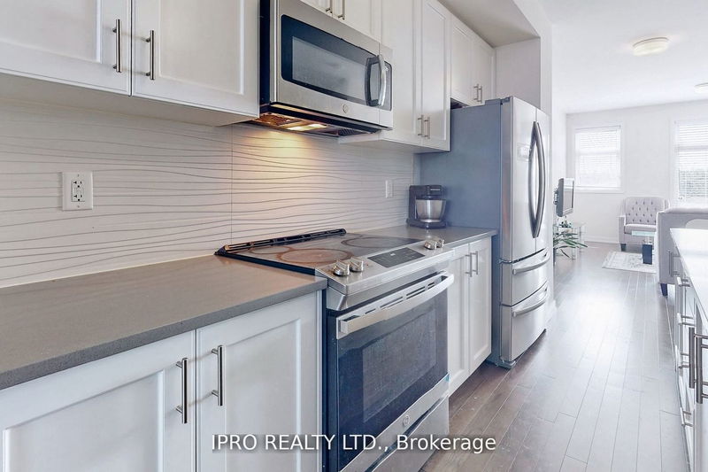 home for lease on 2614 Castlegate Crossing Circle