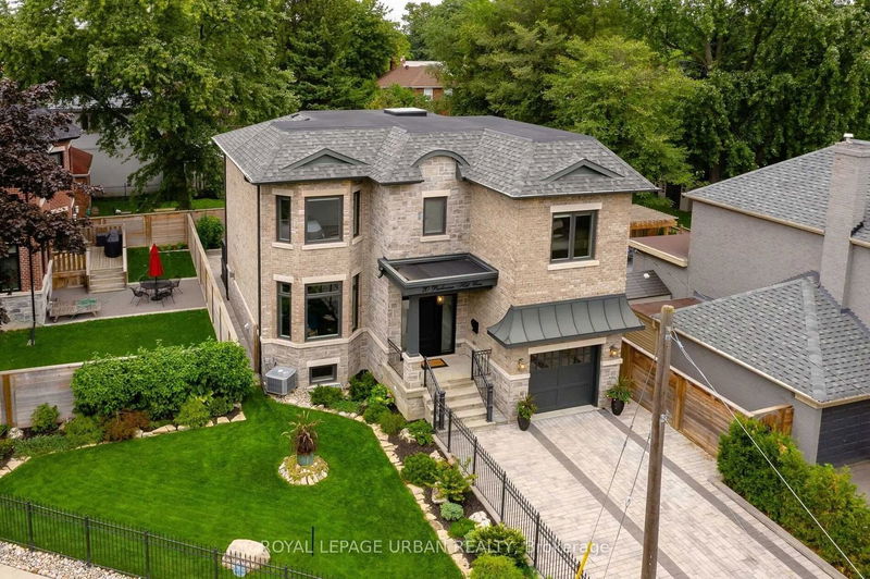 home for lease on 70 Parkview Hill Crescent
