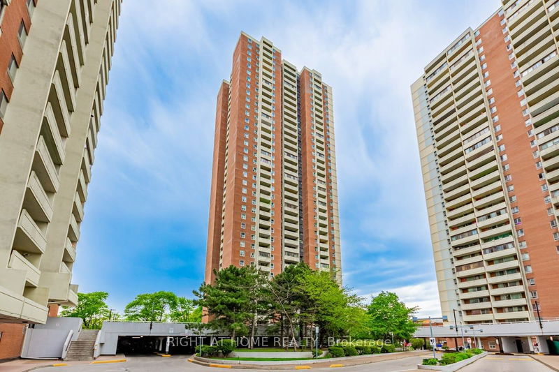 home for sale on 1401-3 Massey Square