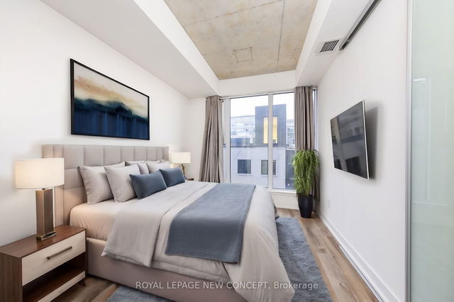 423 - 30 Baseball Place