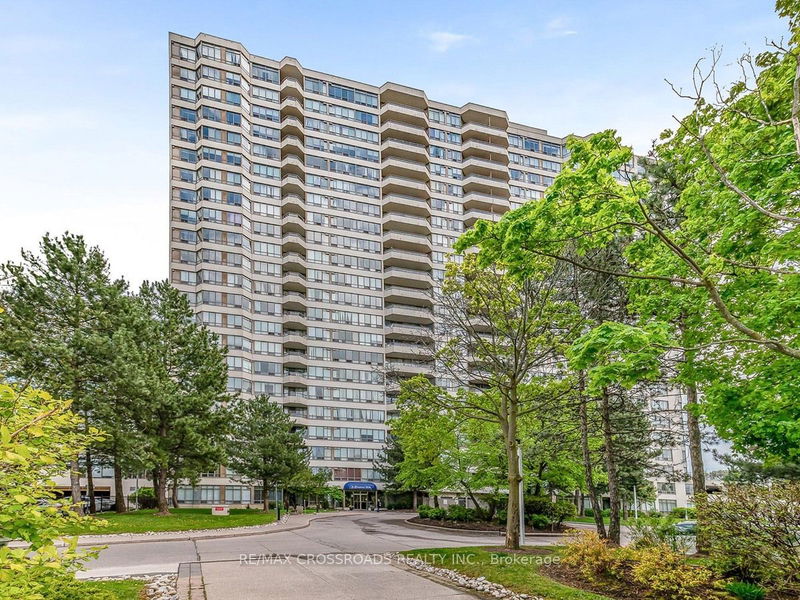 home for sale on 1827-3 Greystone Walk Drive