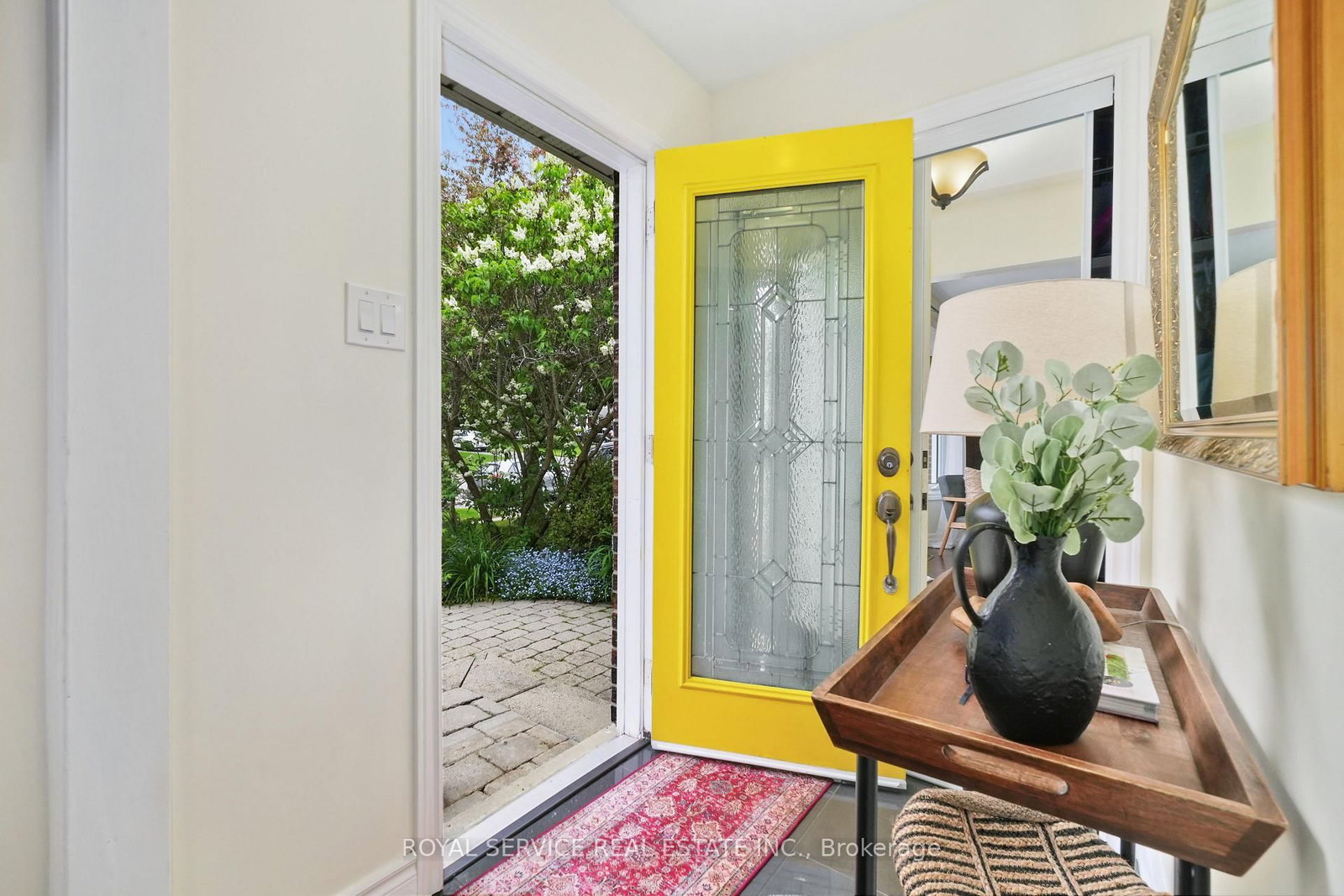 Listing Image 7