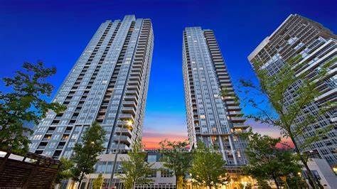 home for lease on 1405-255 Village Green Square