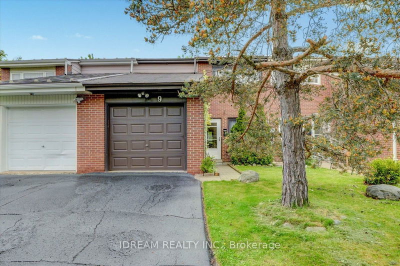 home for sale on 9 Sachems Place