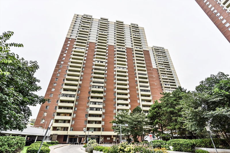 home for sale on 2815-1 Massey Square