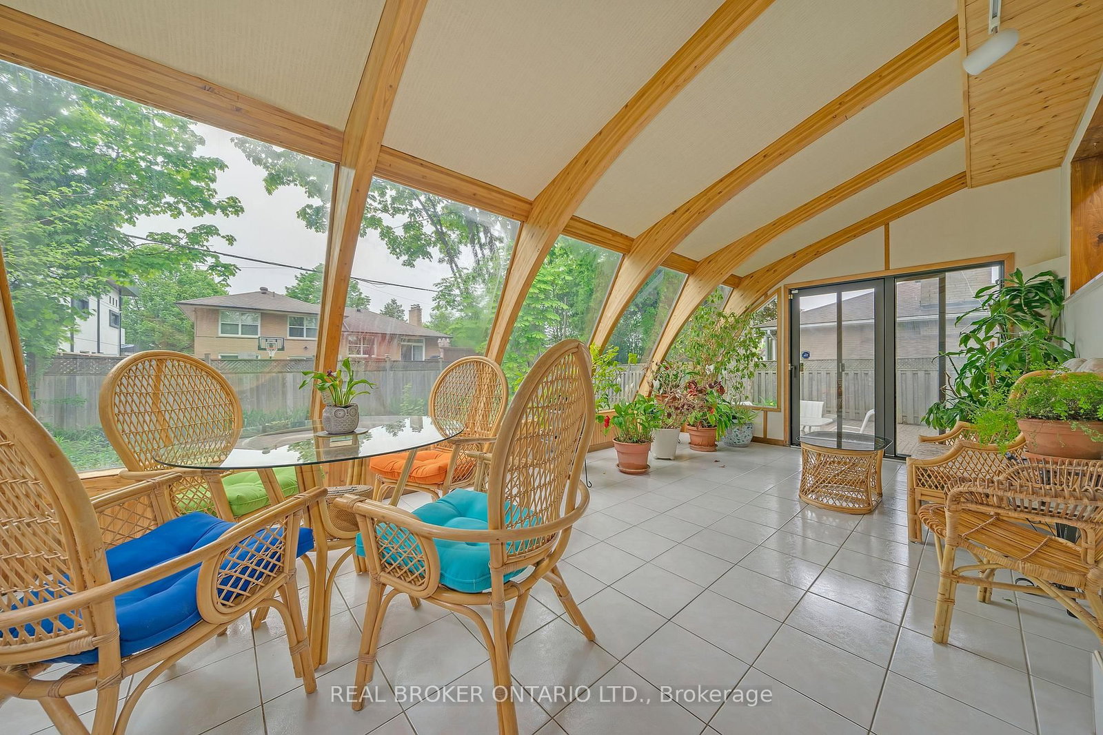 Listing Image 19