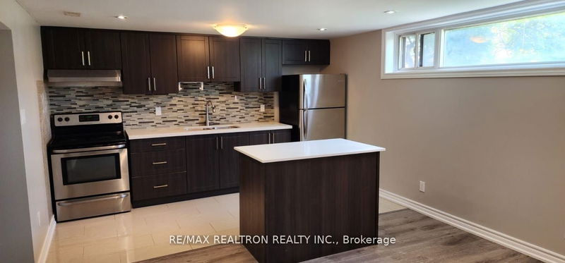 home for lease on 70 Clementine Square