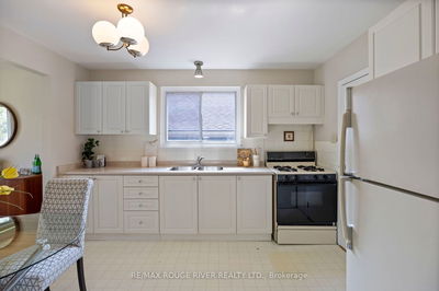 58 Earswick Dr, Toronto - Guildwood image-0-4