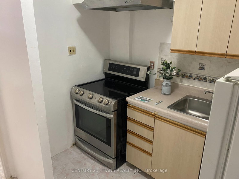 210 - 4064 Lawrence Ave E, Toronto, M1E 4V6 | Image 3