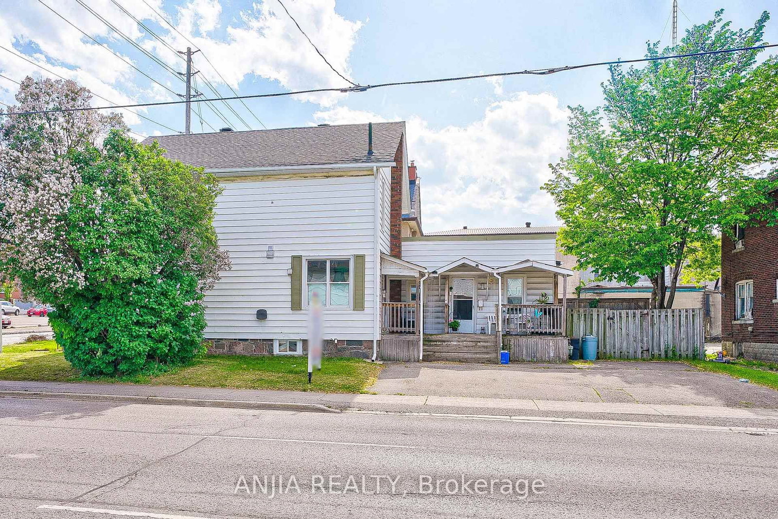 Listing Image 7