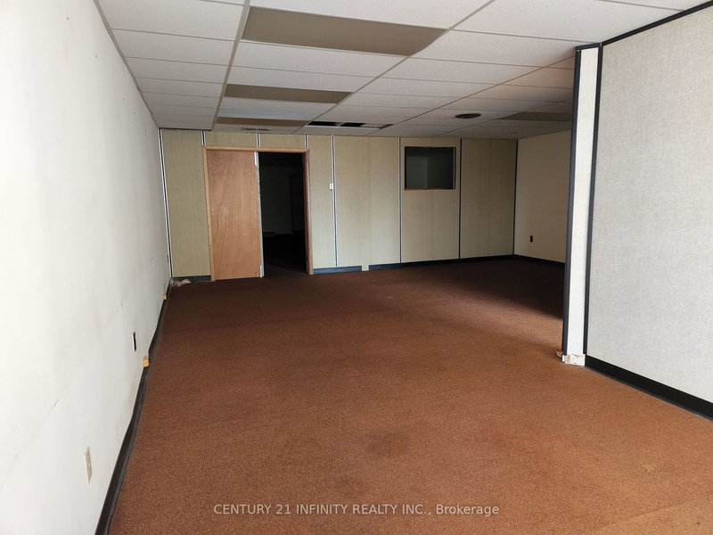 301 - 74 Simcoe St S, Oshawa, L1H 4G6 | Image 3