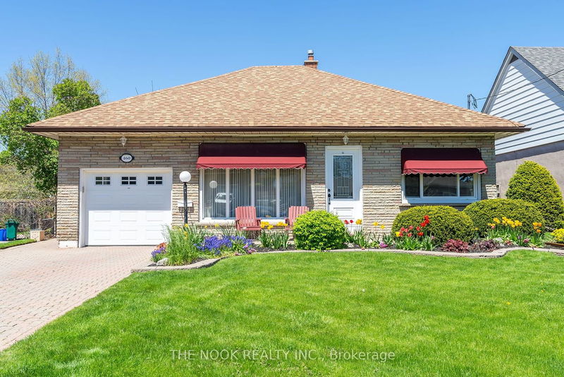 home for sale on 460 Fairleigh Avenue