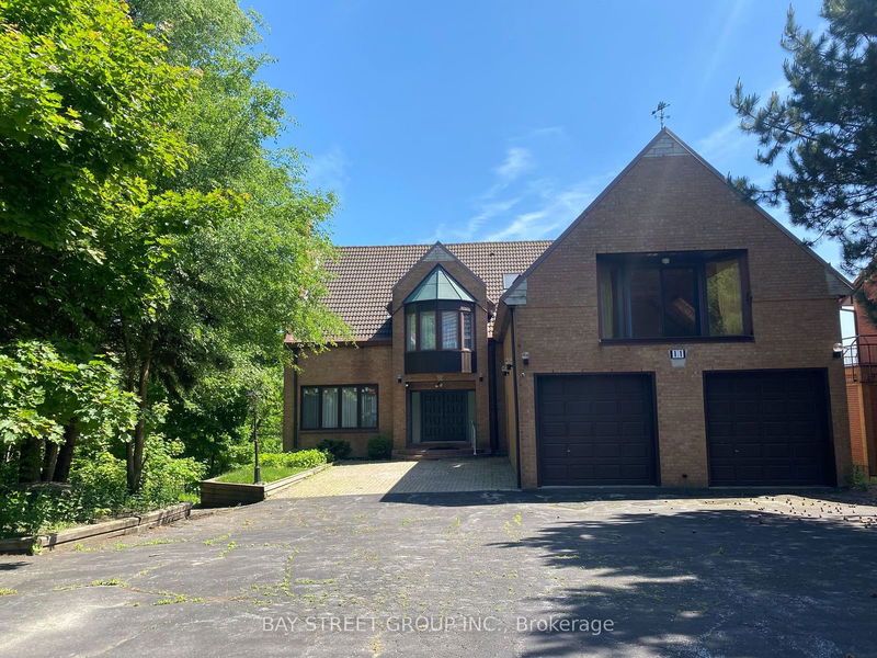 home for lease on 11 Redland Crescent W