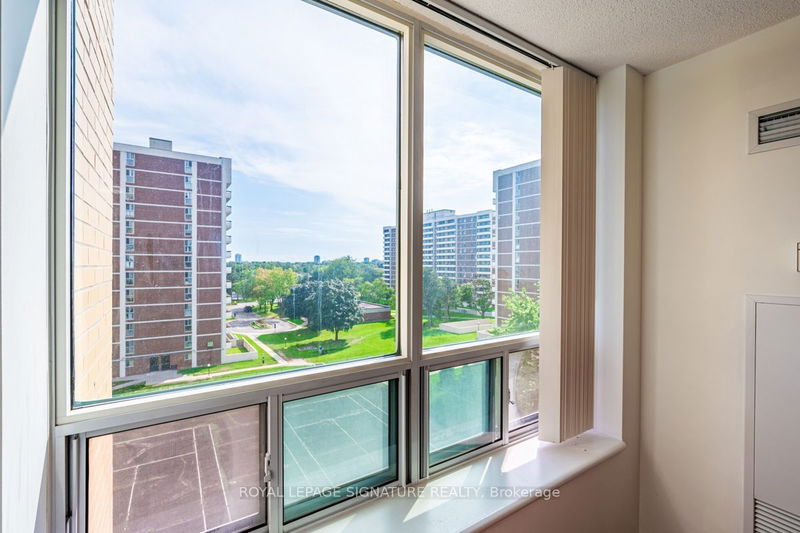  506 - 2800 Warden Ave  Toronto, M1W 3Z6 | Image 22