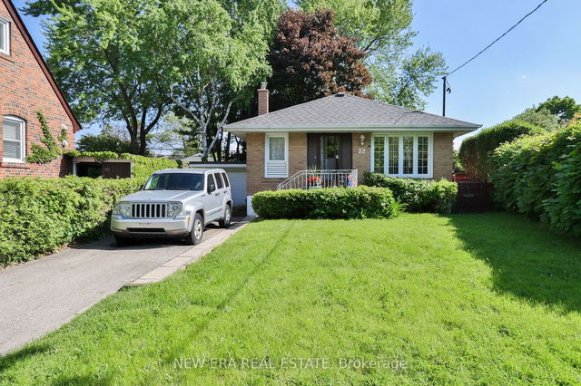 32 Christina Crescent
