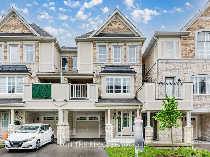 home for lease on 2425 Fall Harvest Crescent
