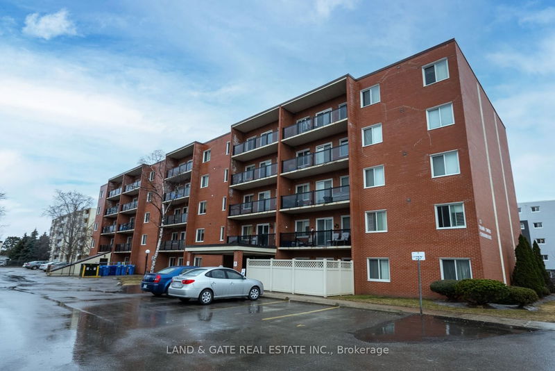 home for sale on 201-131 Taunton Road E