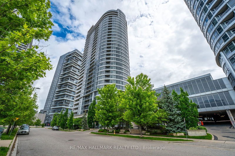 home for lease on 2220-181 Village Green Square
