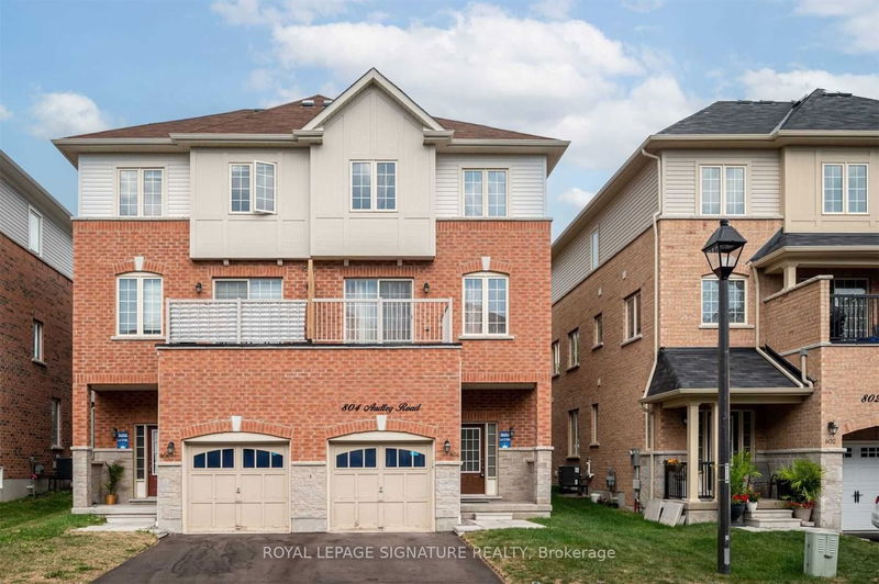 home for lease on 804 Audley Road N