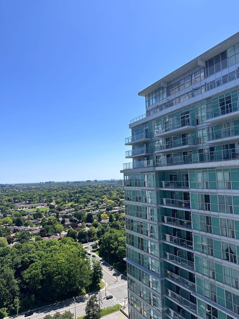 home for lease on 2808-70 Town Centre Court
