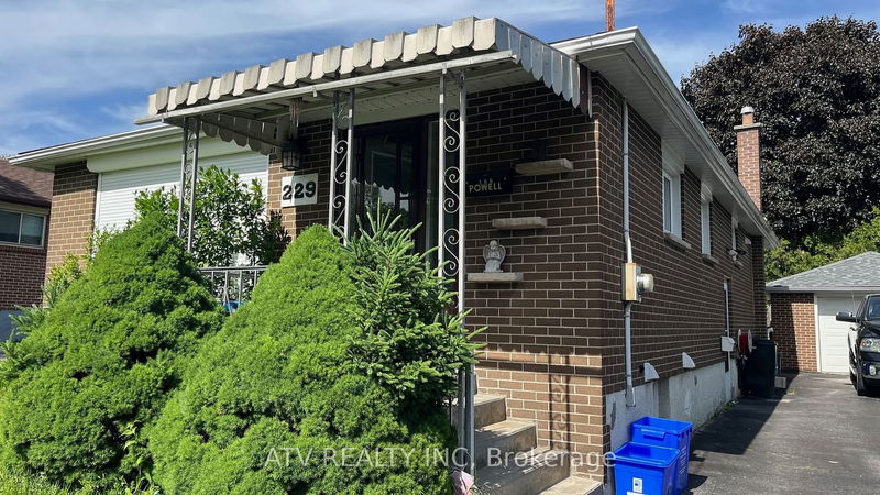 home for lease on 229 Wilson Road N