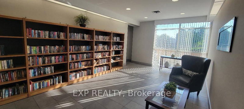 PH807 - 1665 Pickering Pkwy, Pickering, L1V 6L4 | Image 3