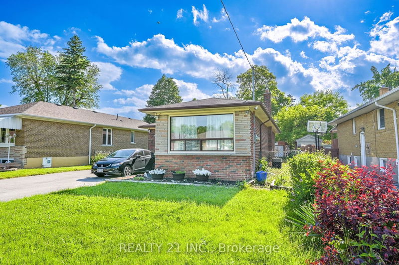 home for sale on 43 Graylee Ave Avenue W