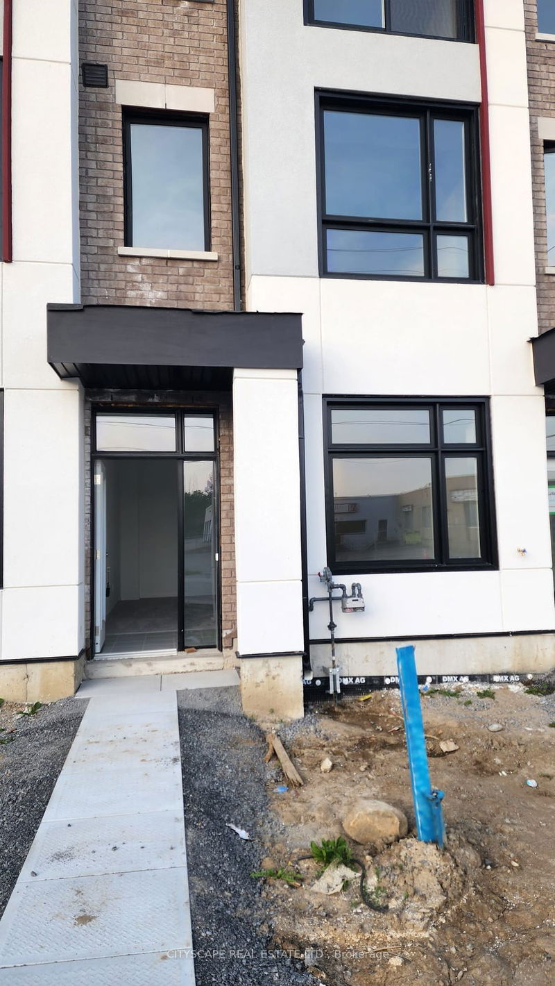 home for lease on 229 Monarch Avenue