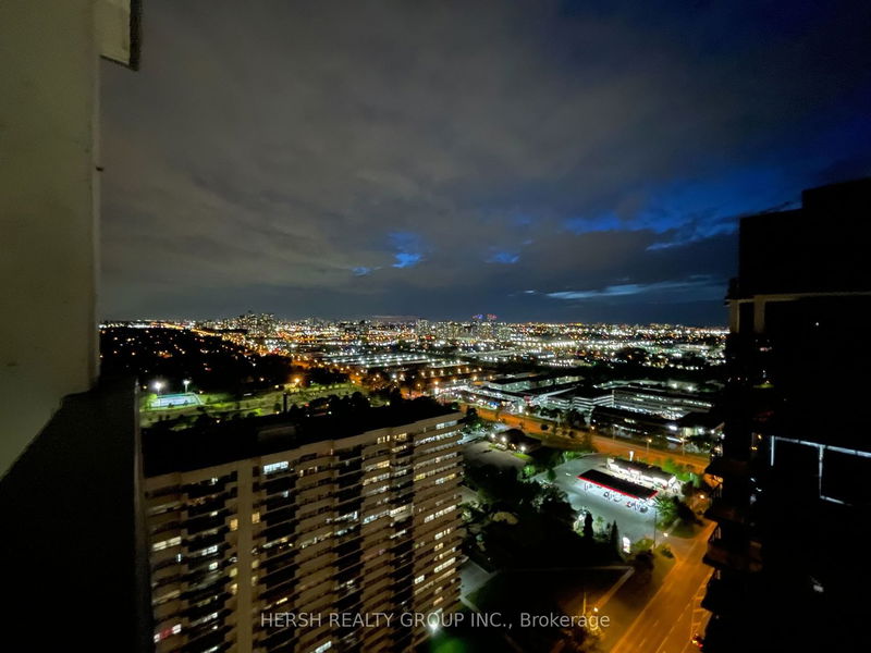home for lease on 2808-20 Meadowglen Place