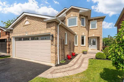 21 Fencerow Dr, Whitby - Rolling Acres image-0-2