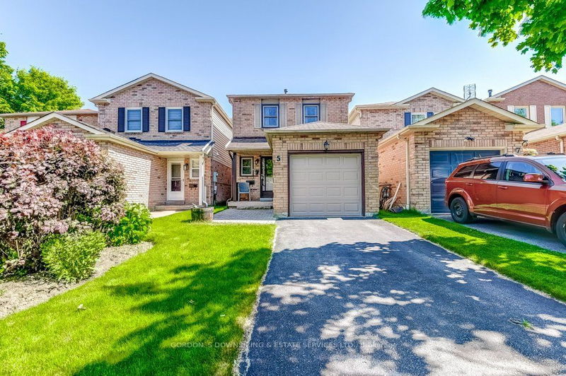 home for sale on 5 Mandy Court