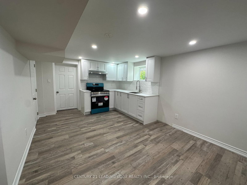 Bsmt - 11 White Abbey Park, Toronto, M1R 4R3 | Image 2