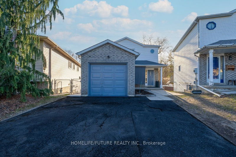 home for lease on Upper-581 Pondtail Court