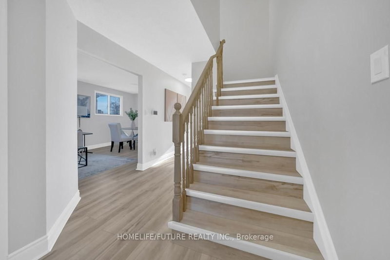 Upper - 581 Pondtail Crt, Oshawa, L1K 2C7 | Image 3