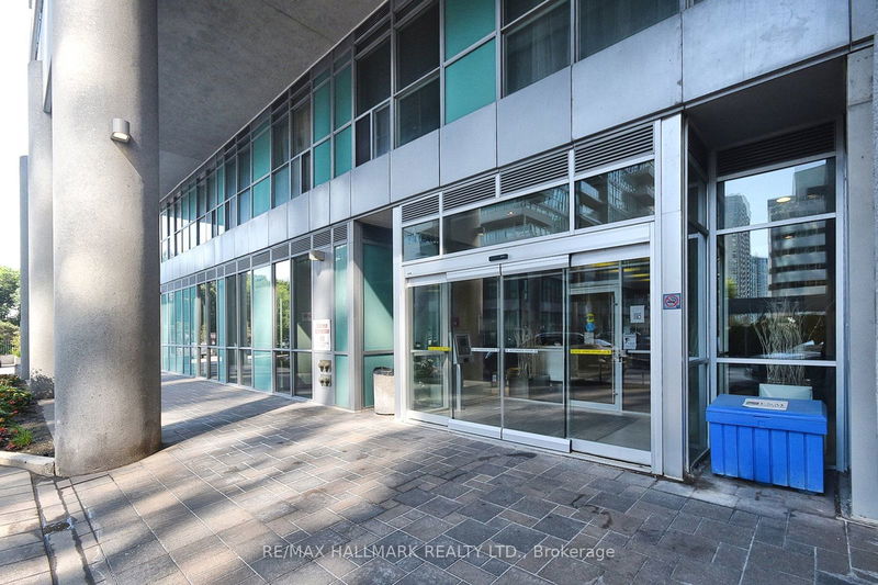 home for lease on 503-60 Town Centre Court