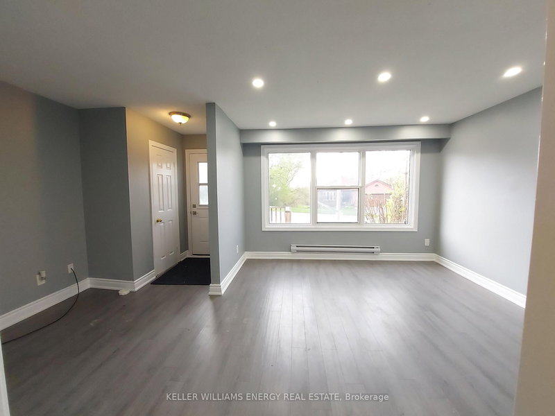 Main - 432 Bloor St E, Oshawa, L1H 3M8 | Image 2