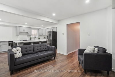 587 Creekview Circ, Pickering - West Shore image-0-4